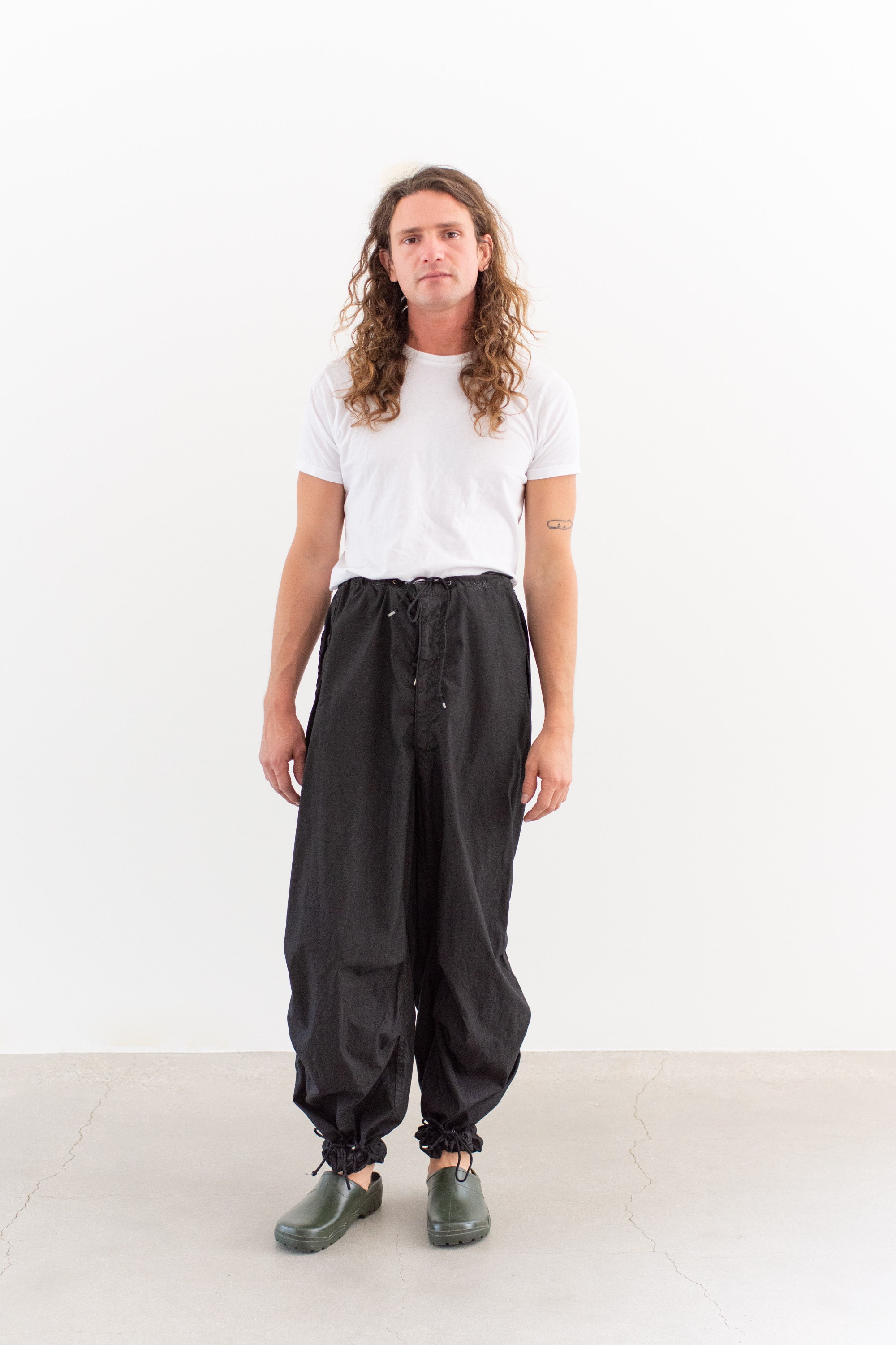 Vintage 28-36 Waist Black Drawstring Parachute Pants
