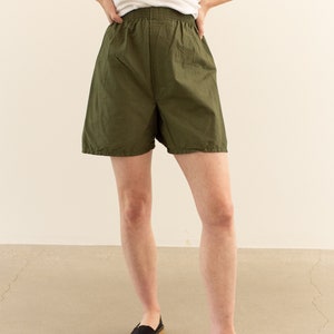 Vintage 20-26 Waist Cotton Poplin Pleat Green Fatigue Shorts Army Shorts Boxers Summer Pajamas XS image 2