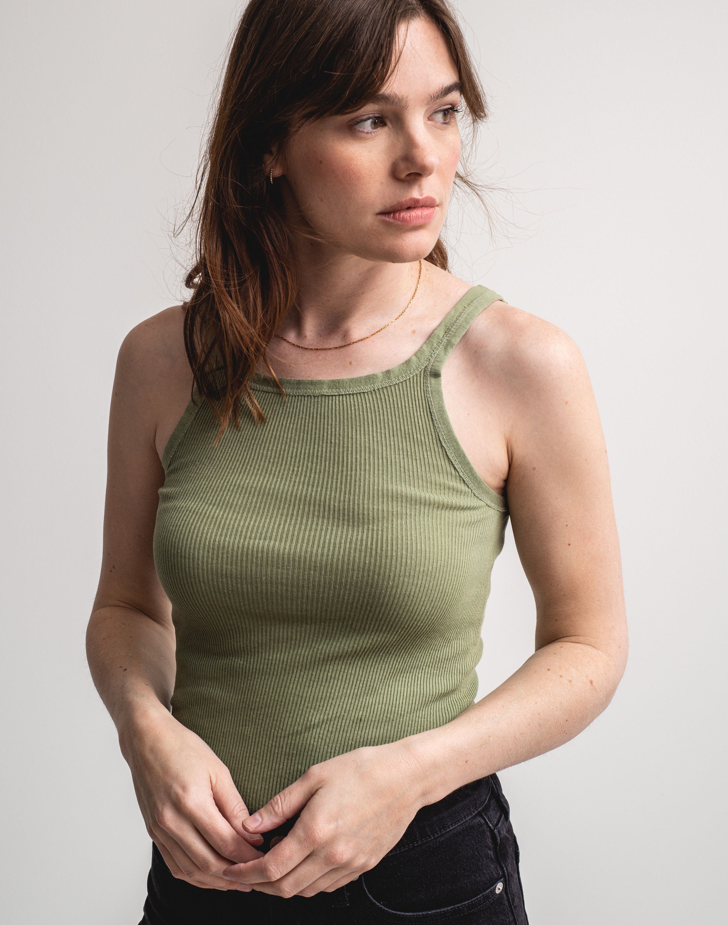 HYKE　OLIVE DRAB　TANK TOP Cotton Mesh Tank Top in Drab Olive – Gardenheir