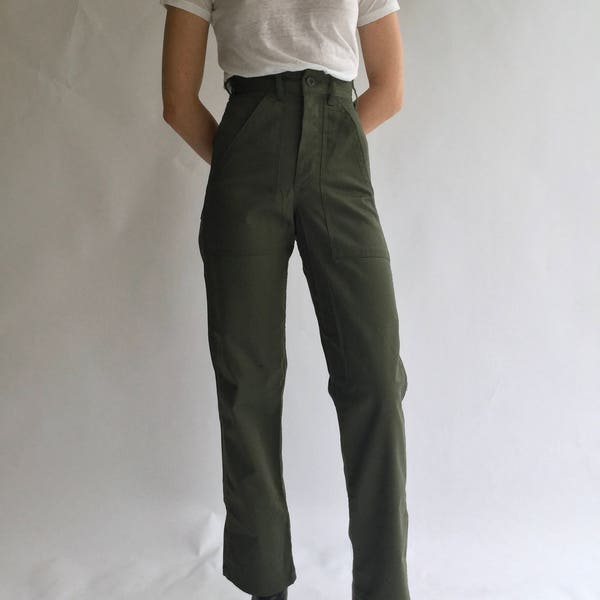 Vintage 24 Waist Army Pants | Petite Cotton Poly Utility Army Pant | Green Fatigue pants | Made in USA | XXS XS | F491