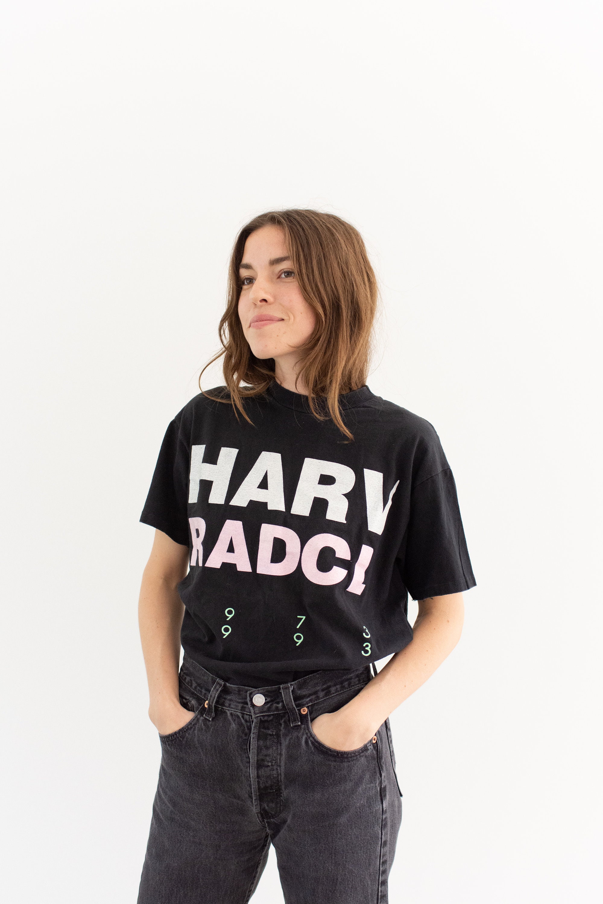 Black Harvard Radcliffe Tee / Camiseta cuello de Etsy España