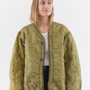 Vintage Green Liner Jacket | Unisex Wavy Quilted Nylon Coat | L