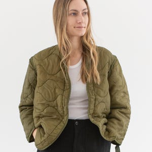 Vintage Olive Green Liner Jacket | Unisex Wavy Quilted Nylon Coat | S | LI312