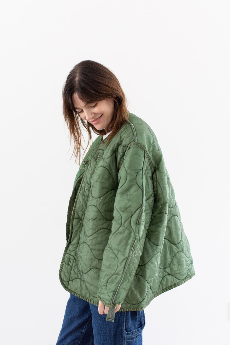 Vintage Green Liner Jacket Unisex Wavy Quilted Nylon Coat L XL LI217 image 4