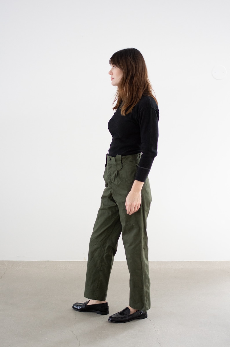 Vintage 28 29 30 Waist Olive Green Herringbone Twill Fatigues Unisex Portuguese Pleat Trousers Portugal Army Pants F526 image 6