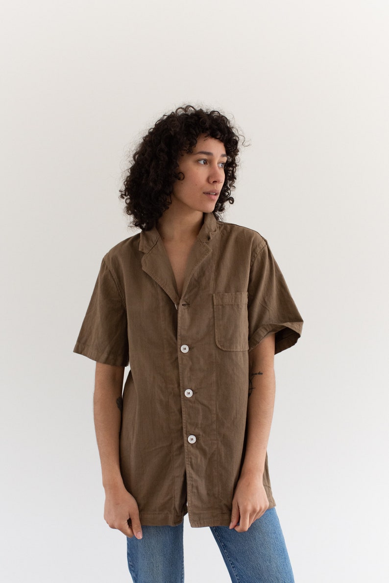 The Willet Shirt in Mushroom Brown Vintage Unisex Overdye Short Sleeve Simple Cotton Work Shirt S M L image 2
