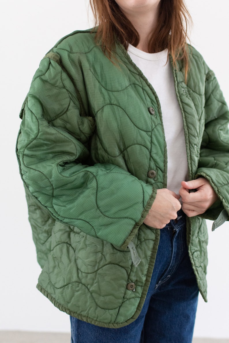 Vintage Green Liner Jacket Unisex Wavy Quilted Nylon Coat L XL LI217 image 2