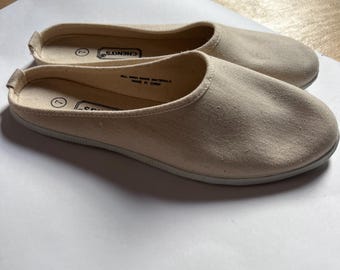 Deadstock Cream Cotton Canvas Slip Ons Made in China | Studio Flats Shoes Shell Sand 5 6 7 8 9 10