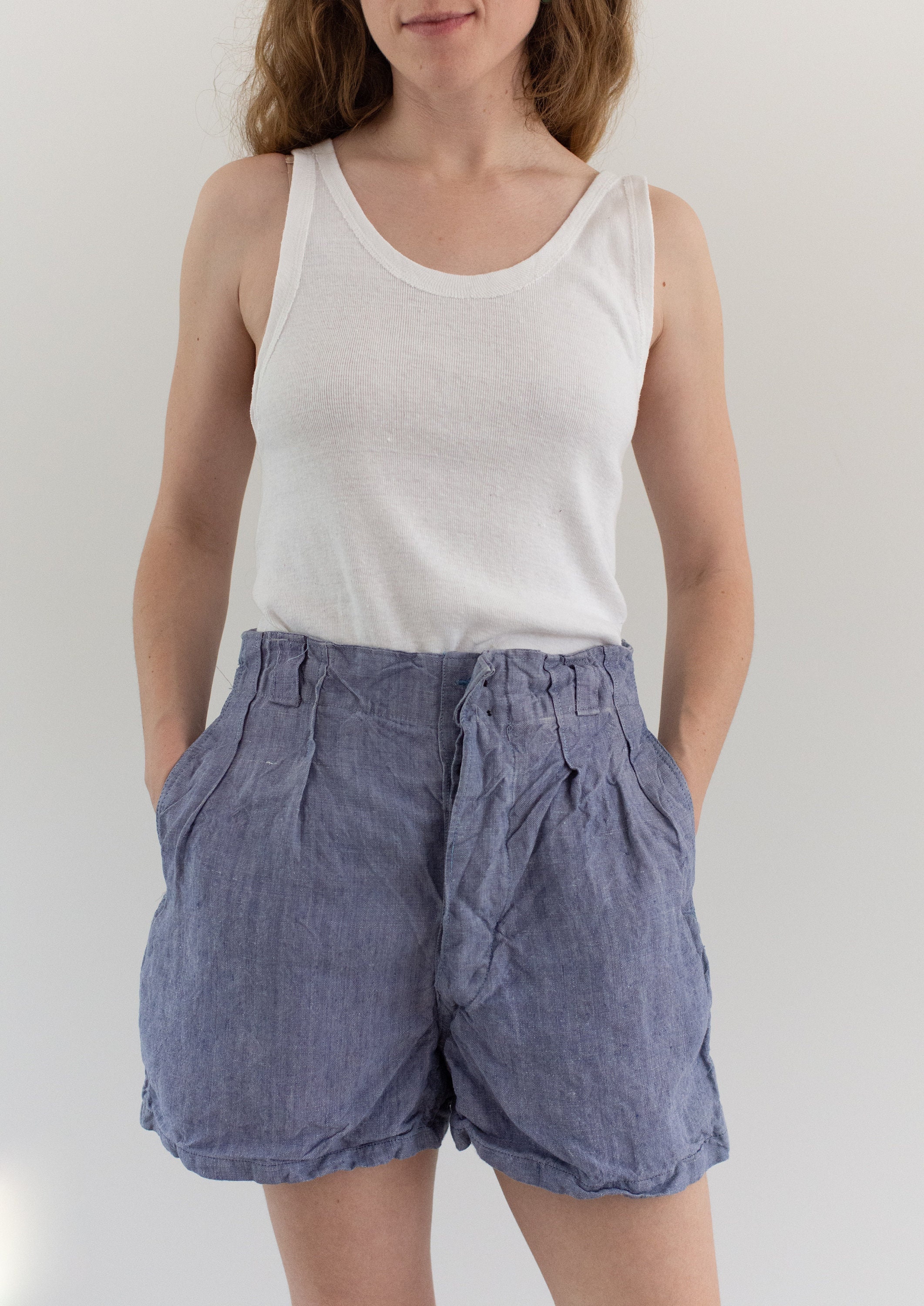 Vintage 27 Waist Blue French Linen Shorts | High Rise Button Vintage 27 Waist Blue French Linen Shorts | High Rise Button