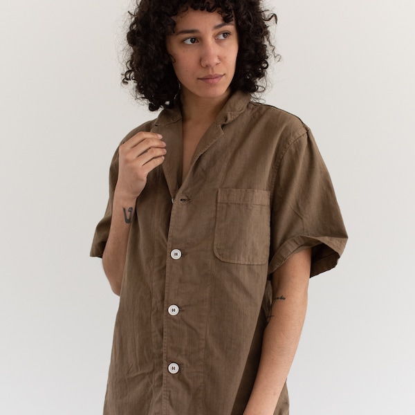 Koszula Willet w kolorze grzybowego brązu | Koszula robocza vintage unisex overdye z krótkim rękawem i prostą bawełnianą koszulą roboczą | S M