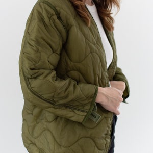 Vintage Green Liner Jacket Unisex Wavy Quilted Nylon Coat S LI206 image 5