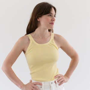 Das Siena Tank in Butter Gelb | Vintage Rippenstrick Tank | Geripptes Top 100% Baumwolle Unterhemd Singlet | XS S
