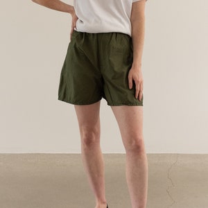 Vintage 20-26 Waist Cotton Poplin Pleat Green Fatigue Shorts Army Shorts Boxers Summer Pajamas XS image 4