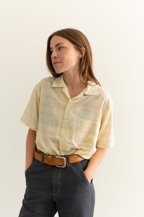 Vintage Pale Yellow Stripe Short Sleeve Loop Colla