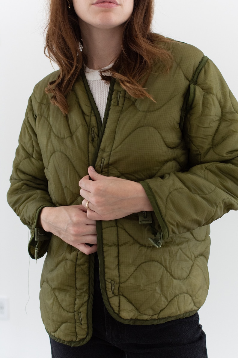 Vintage Green Liner Jacket Unisex Wavy Quilted Nylon Coat S LI206 image 4