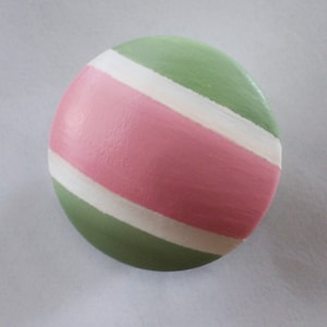 1.5 in Classic Striped knobs and pulls for dresser drawers and cabinets.  Perfect for the bedroom, playroom, office or kitchen!!