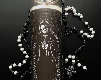 Santa Muerte 7 Day fixed Candle made with soy, myrrh, frankincense & sacred oil, Pendant Charm included.