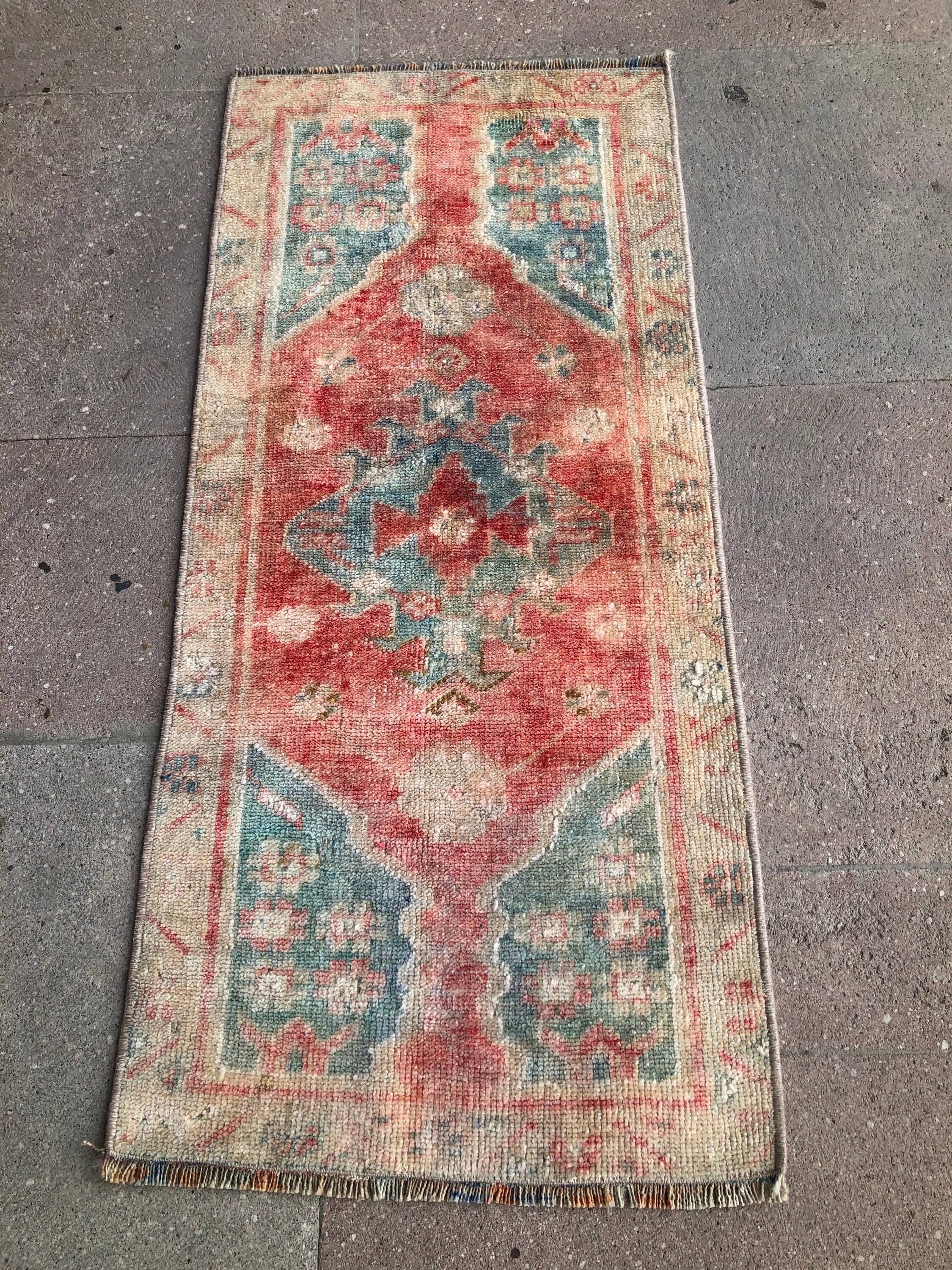 Turkish Rug Small Turkish Rug / Vintage Small Rug / Small Oushak Rug / Oriental Small Rug ...