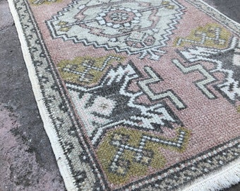 Small Carpet Rug, Vintage Door Mat, Kitchen Small Rug, Anatolian Pastel Pink Rug, Handwoven Rug, Bedside Rug, Desk Rug, Seat Cover, 1’10x3’2