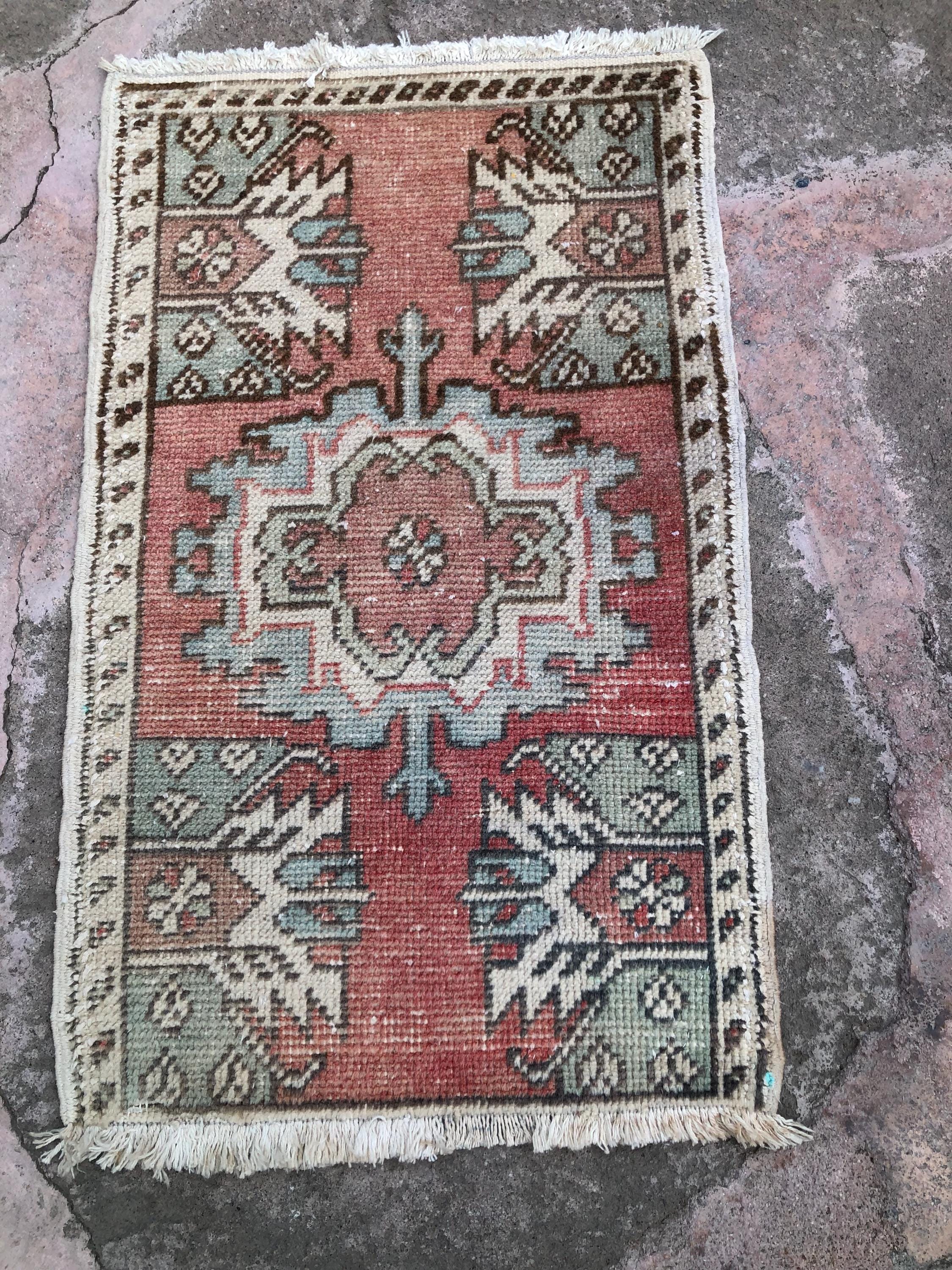 Vintage Turkish Kilim Rug, Small Accent, Bohemian Entryway Rug