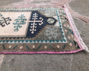 Vintage Turkish Wool Rug: Small Oriental Door Mat (1'9x3'8)