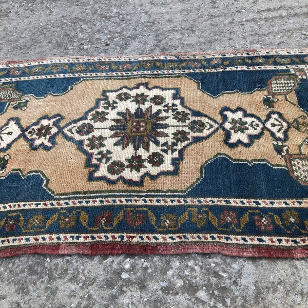 Turkish Small Oushak Rug, Small Vintage Turkish Oushak Rug, Door Mat Oushak Rug, Small Oushak Rug, Vintage Small Area Rug,