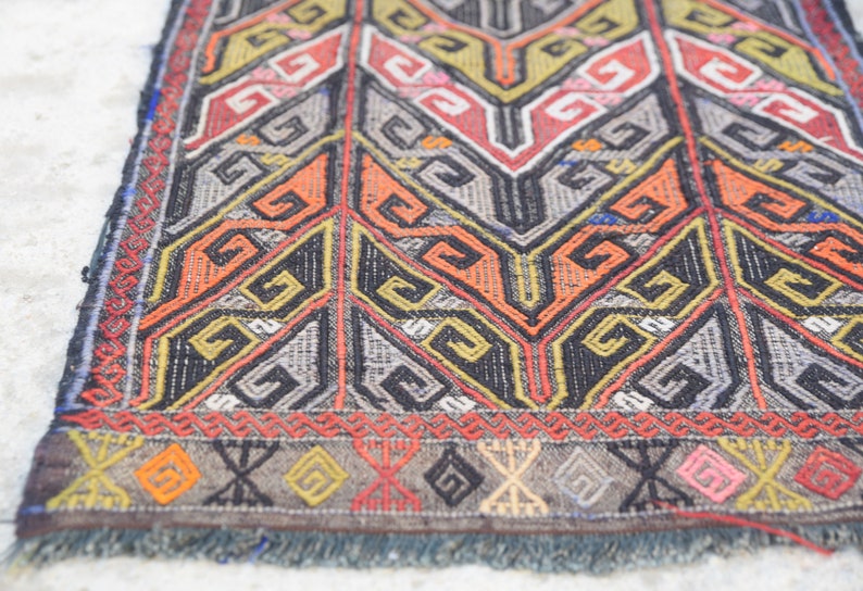 Small turkish kilim rug / tribal kilim rug / bathroom kilim Etsy