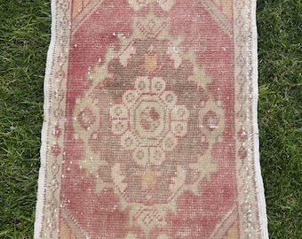 1'6x2'8, Small Oushak indoor door mat Pastel Colored Turkish Rug, bath rugs, Small Rug, Door Mat Rug, Vintage Rug, Home Decor, Orienta Rug