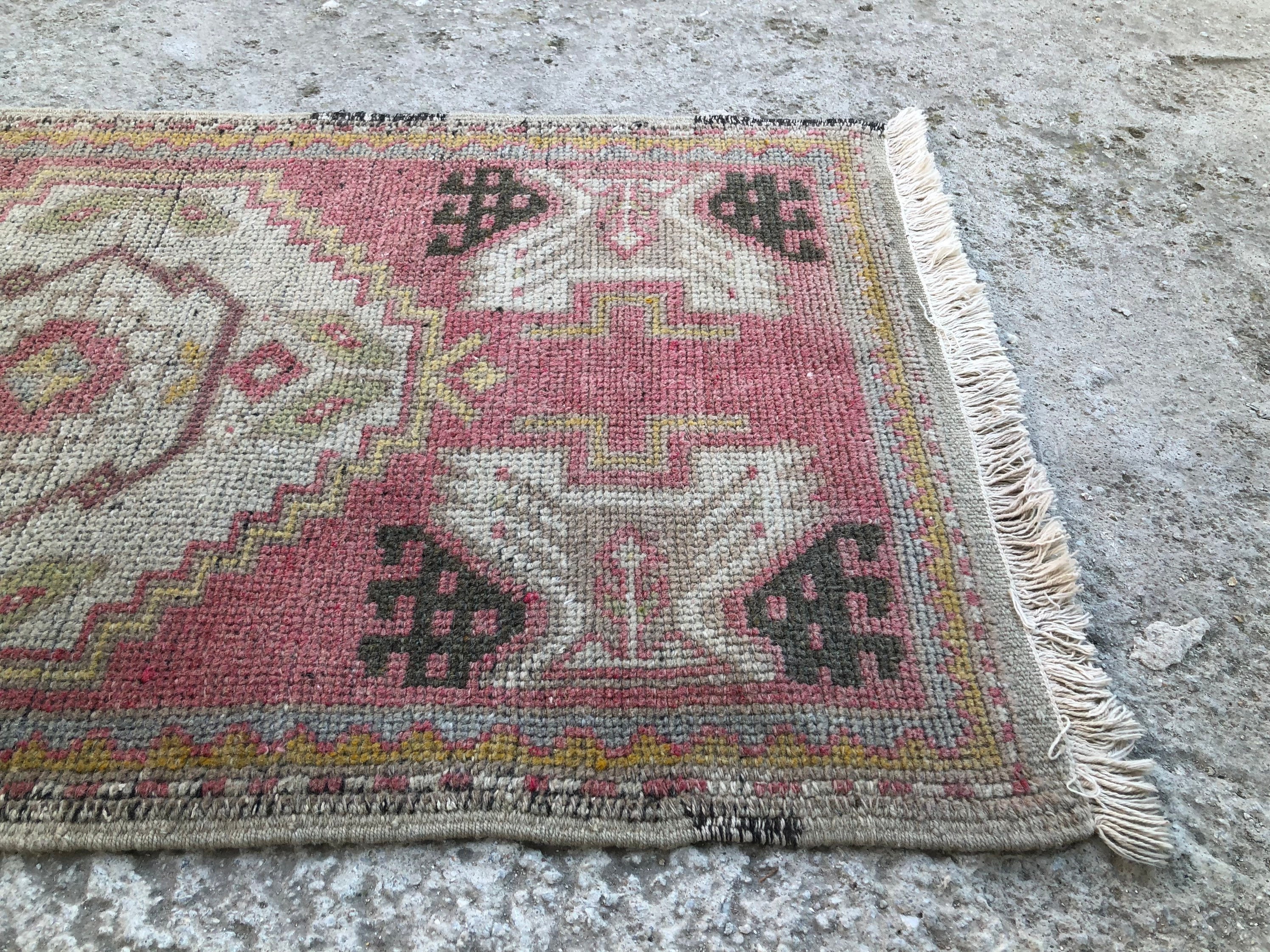 Vintage Turkish Mini Rug, Pink Small, Entryway Doormat, Bath Mat