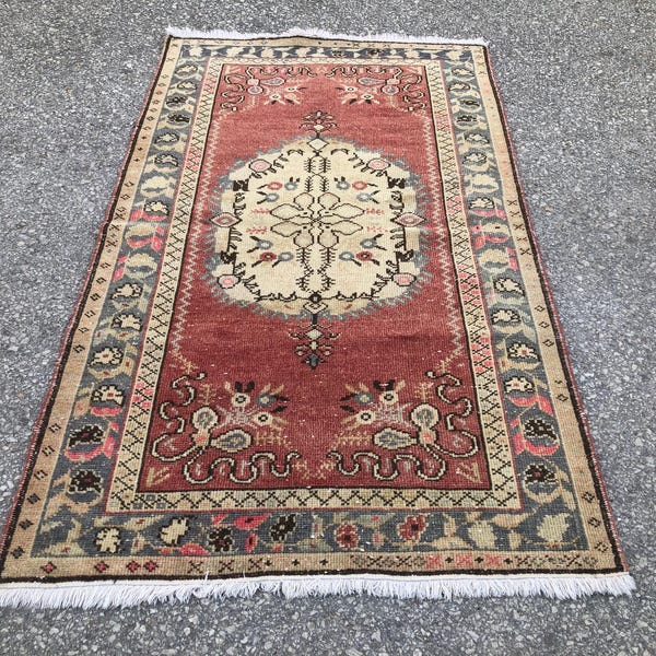 Vintage Turkish Rug, Small Anatolian Carpet, Distressed Entryway Rug 1.8x3.4 ft