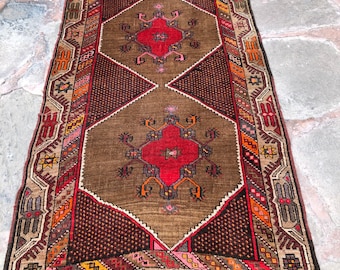 Vintage Türkischer Oushak Läufer: Handgewebter Anatolischer Wollteppich (4'1 x 10'5)