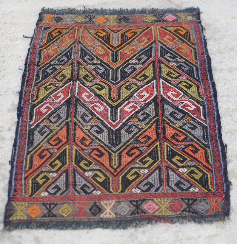 Small turkish kilim rug / tribal kilim rug / bathroom kilim Etsy