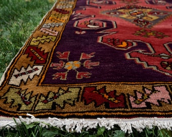 Vintage Turkish Oushak Rug: Bohemian Wool Area Rug (3'x3'11)