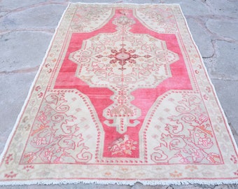 Red Oushak Rug: Vintage Turkish Wool Area Rug (4'9x7'2)