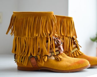 South western leather fringe ankle boots, Native American style vintage festival moccasin boots, Made in Italy - Women's  SIZE 37