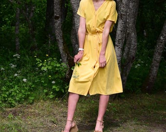 Vestido midi vintage de algodón amarillo: estilo cottagecore de los 90 de Mode Studio