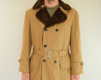 Beige vintage trenchcoat met bontkraag, winterjas, lichtbruin, retro stofjas, heren herfstjas, maat M