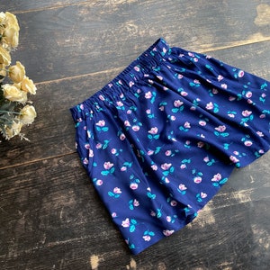 Romantic 70s mini skirt - Blue rose pattern summer skirt - Vintage bohemian fashion skirt - Women&#39;s small size