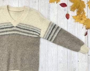Vintage mohair wool sweater - Beige Nordic pullover - Soft & warm Christmas jumper - Organic clothing - Medium size