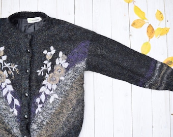 Glittering vintage floral cardigan - Cozy nordic embroidered women&#39;s jacket - Grandma favourite sweater - Women&#39;s large size