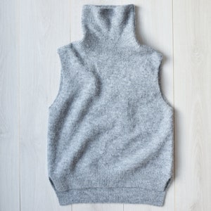Vintage Alpaca Wool Sweater Vest: Gray Knit Turtleneck (S/M)