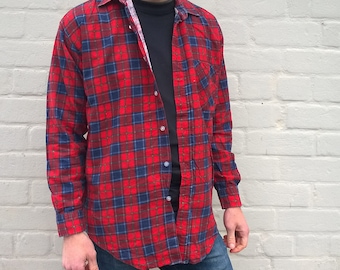 Red vintage flannel shirt, checked shirt, vintage shirt, button-up shirt, plaid shirt, work shirt, men shirt, boyfriend shirt, M/L (TW39)