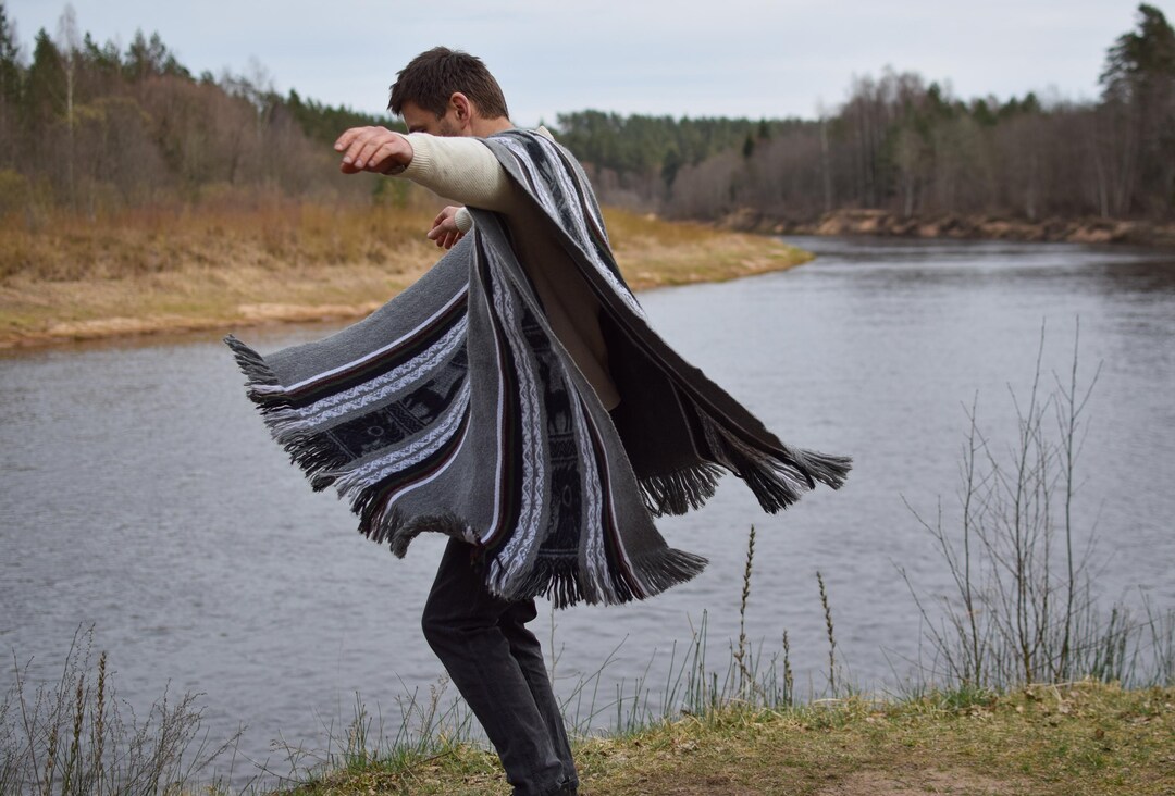 Vintage Aztec Wool Poncho: South American Cape Cloak - Etsy