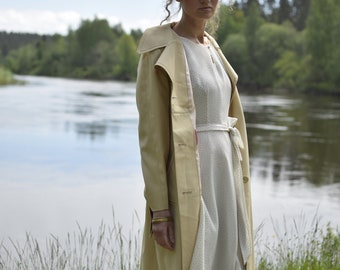 Charmante vintage jaren '70 trenchcoat - Minimalistisch modevoorbeeld midi-jas - Beige dames herfststofjas