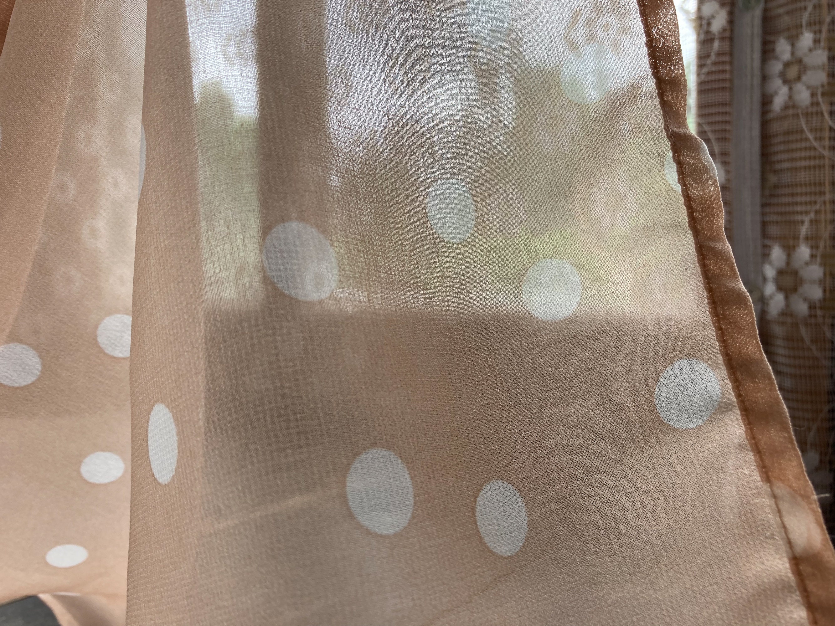Chemisier transparent a pois new arrivals