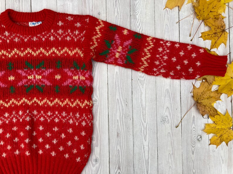 1970s red holiday sweater