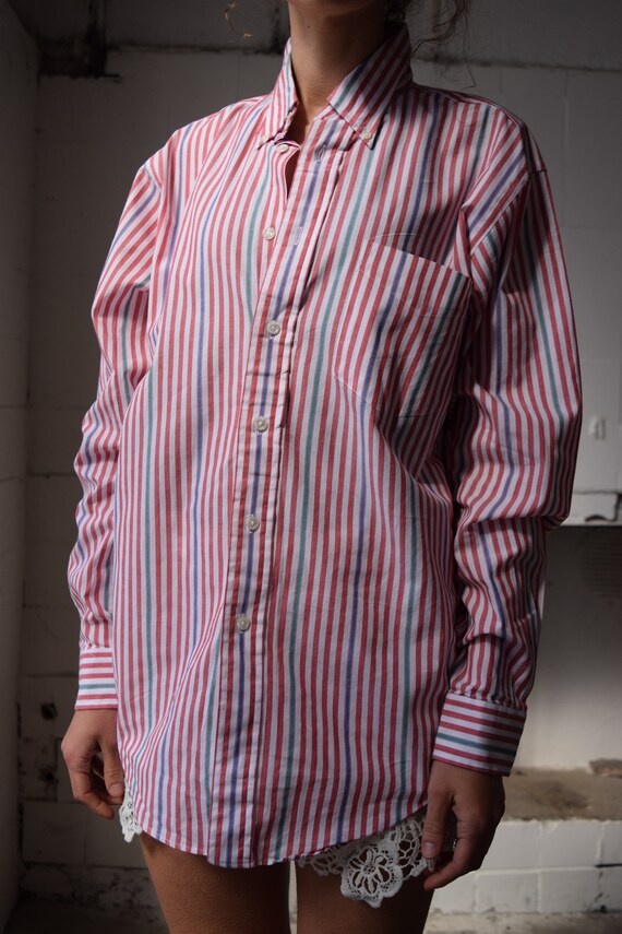 Chemise rouge et blanche femme sale