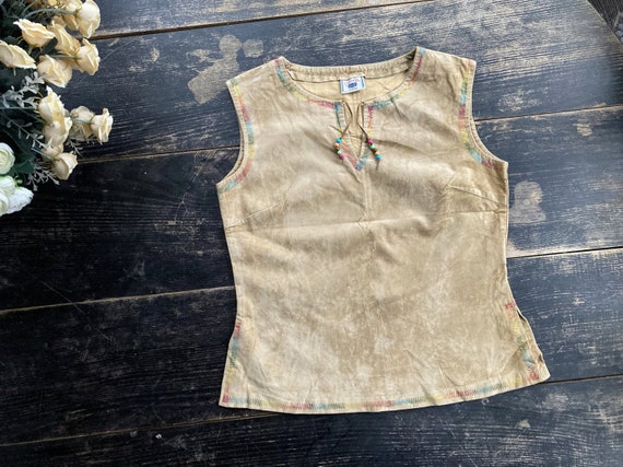 70sヴィンテージ ウエスタン ベスト　刺繍　ヒッピー フェルト地 ブラック ヴィンテージフェイクレザーベスト - 70年代ヒッピーレインボートップ