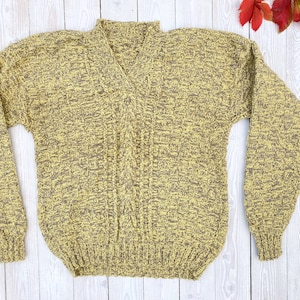Handmade cozy winter jumper - Cable knit woolen sweater - Yellow nordic vintage pullover - Men&#39;s medium size