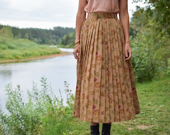 Floral pattern vintage maxi skirt - Bohemian retro summer skirt - Made in Finland - Women's medium size